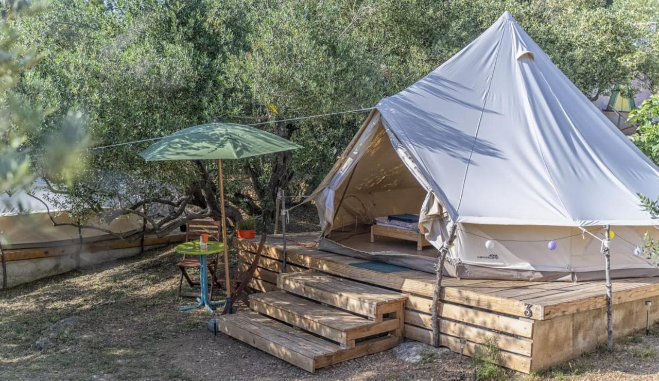 Отель Mini Kamp Perla Првич-Лука Экстерьер фото